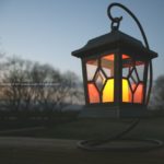 LEDランタンソーラーライト。ゆらぐ灯りを3通り楽しめます。